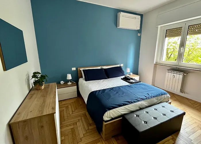 Bright Place: Wide&modern Condo In